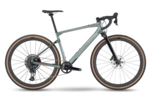 BMC URS LT TWO GRAVEL BIKE SRAM RIVAL ETAP AXSGX EAGLE AXS 12S 700 MM METALLIC MOSS GREY 2023